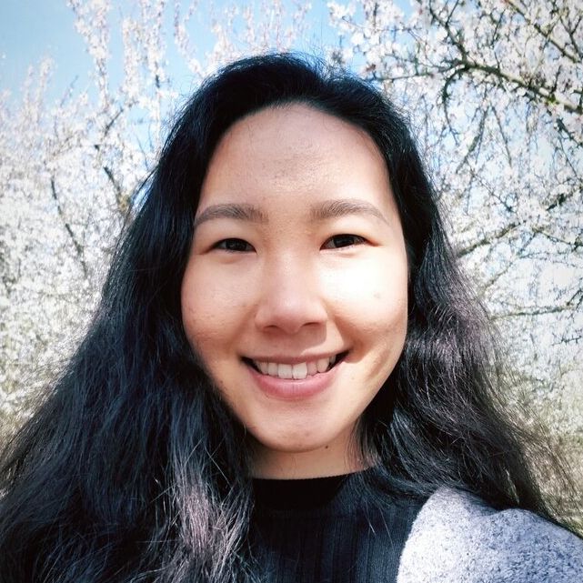 Chee Vang headshot